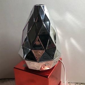 Sage silver holographic chrome aroma gem diffuser